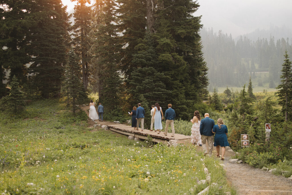 This iconic peak in Washington state offers stunning natural beauty, creating the perfect backdrop for a wedding day that's true to you.